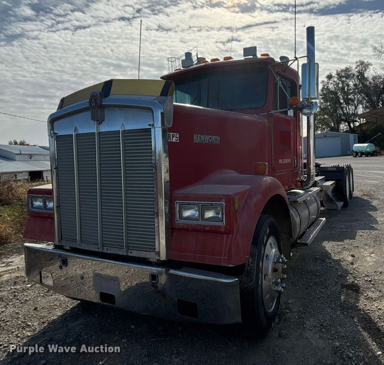 1988 Kenworth W9 Series semi truck - DK0148