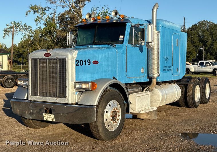 1993 Peterbilt 379 semi truck - EA7024