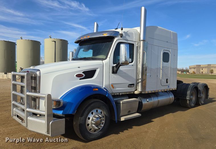 2016 Peterbilt 567 semi truck - EB1150