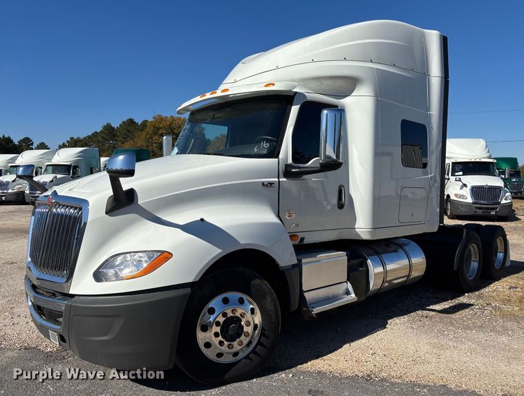 2020 International LT625 semi truck - EC3906