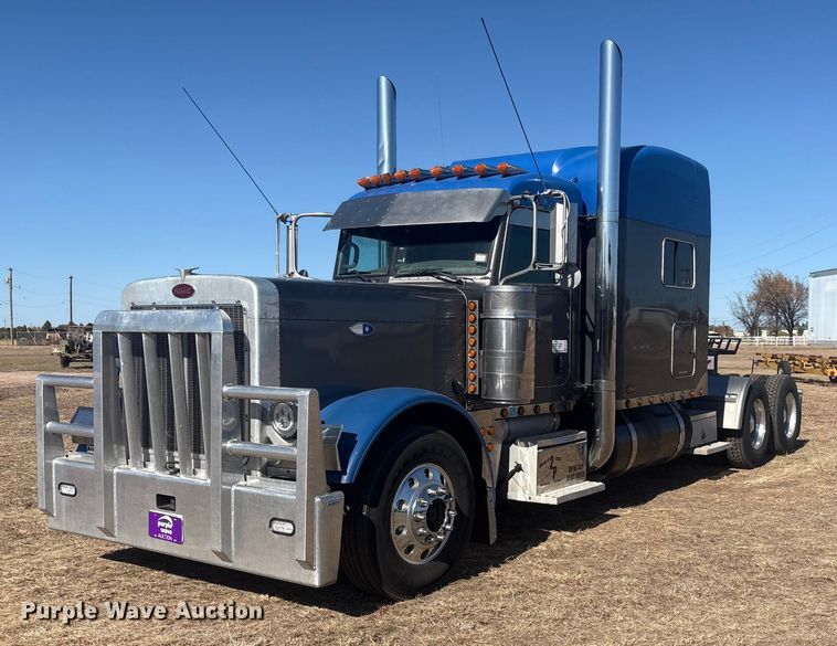 2007 Peterbilt 379 semi truck - EF6162