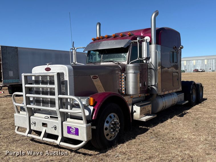 2007 Peterbilt 379 semi truck - EF6180