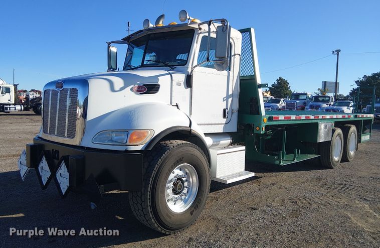 2007 Peterbilt 340 flatbed truck - EG1705