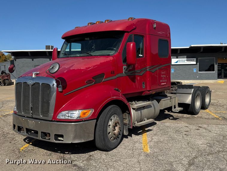 2006 Peterbilt 387 semi truck - EM2481