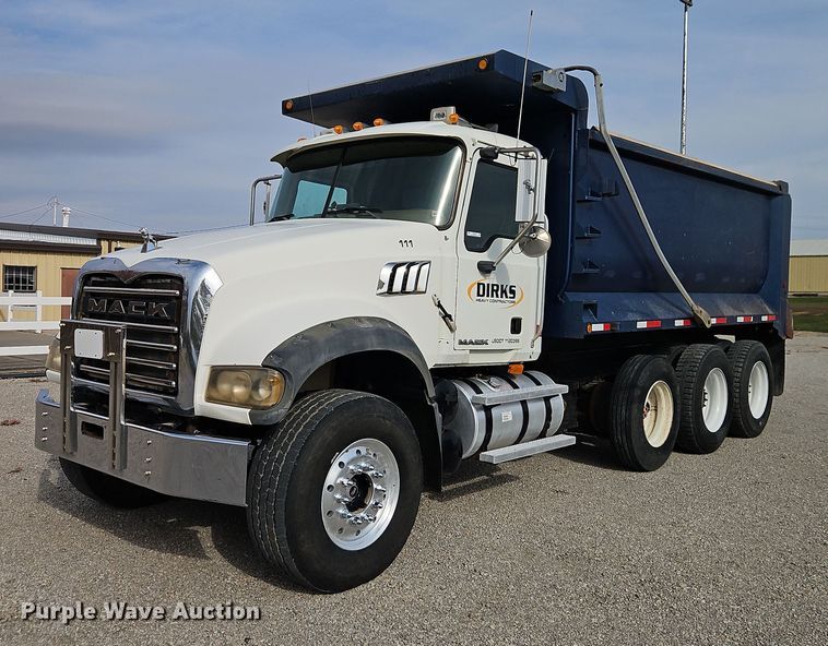 2007 Mack CTP713 dump truck - EO4795