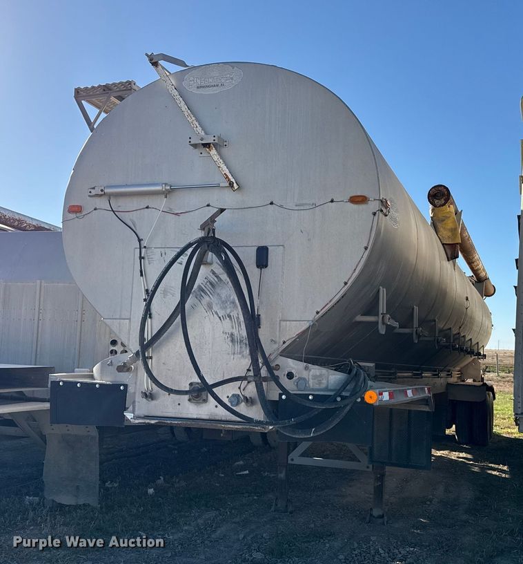 2003 Pinson feed delivery trailer - EP0933