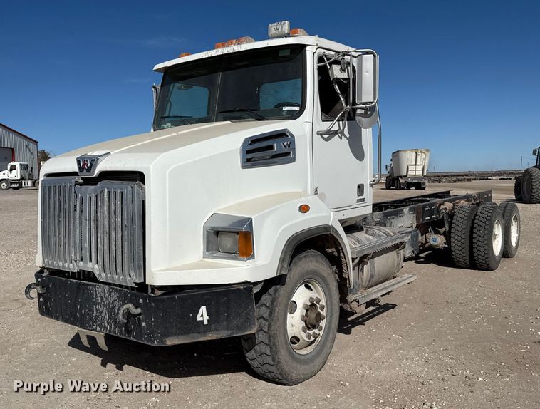 2021 Western Star 4700SB truck cab and chassis - EP0973