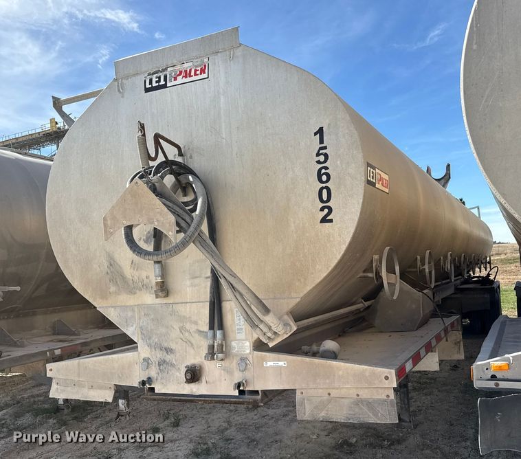 2016 CEI Pacer feed delivery trailer - EP2502