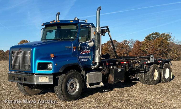 2007 International 5600i roll-off container truck - ET6653
