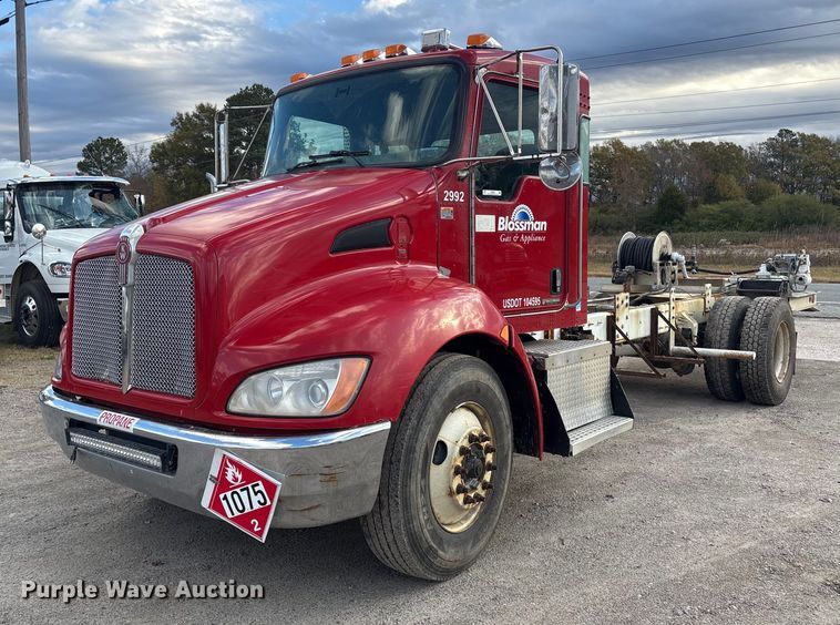2018 Kenworth T370 truck cab and chassis - ET8603