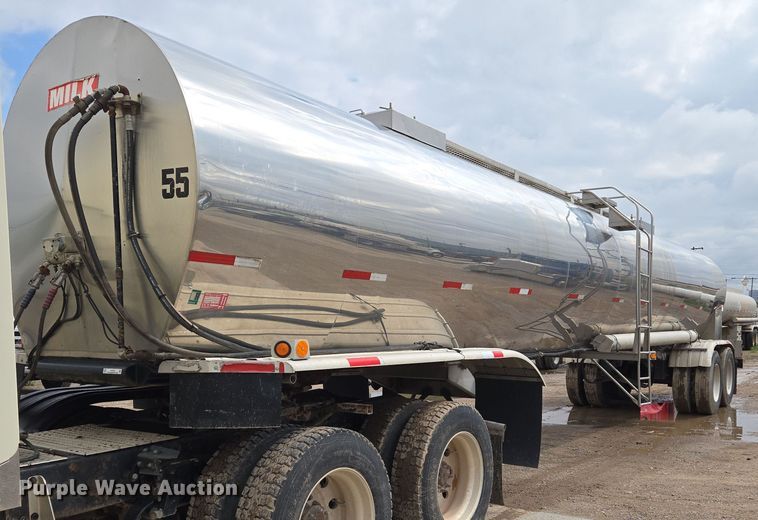 1995 Bar-Bel tank trailer - EU3651