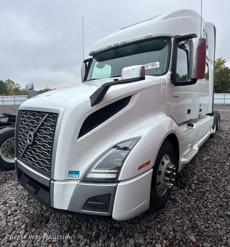 Volvo VN Truck Tractor Prices. How Much Does a Volvo VN Truck