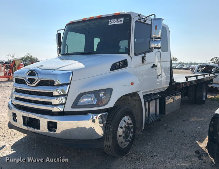 2023 Hino L7 Crew Cab rollback truck - YA1191