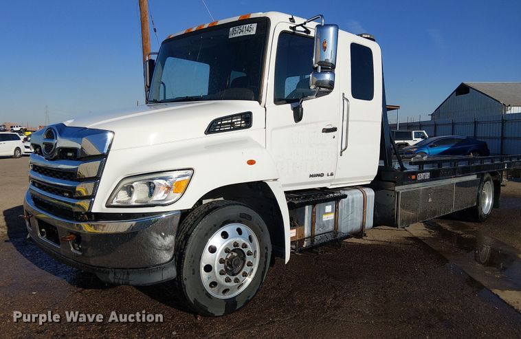2022 Hino 258/268 Crew Cab rollback truck - YA1266