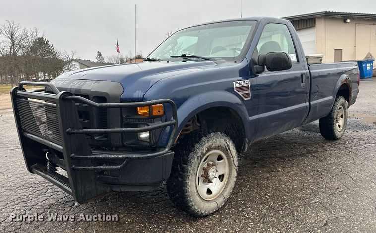 2008 Ford F250 Super Duty XL pickup truck - DW4381