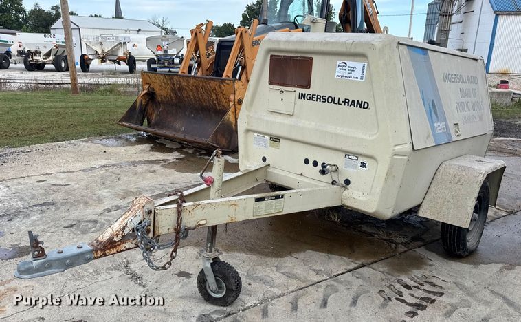 Ingersoll Rand P-125A-W-F air compressor - DW6545