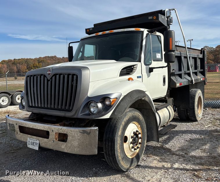2013 International WorkStar 7300 dump truck - DW7271