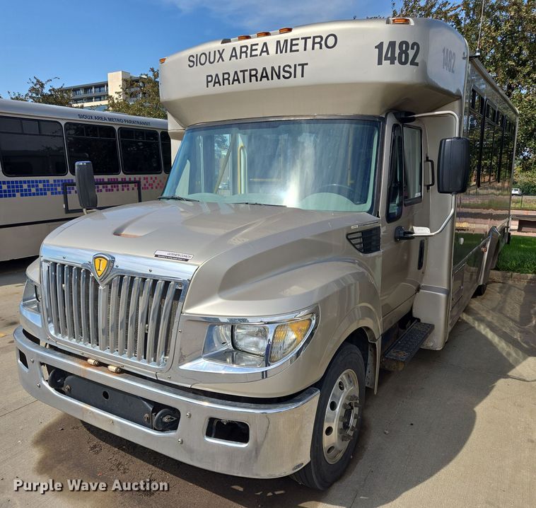 2015 IC shuttle bus - DX7407