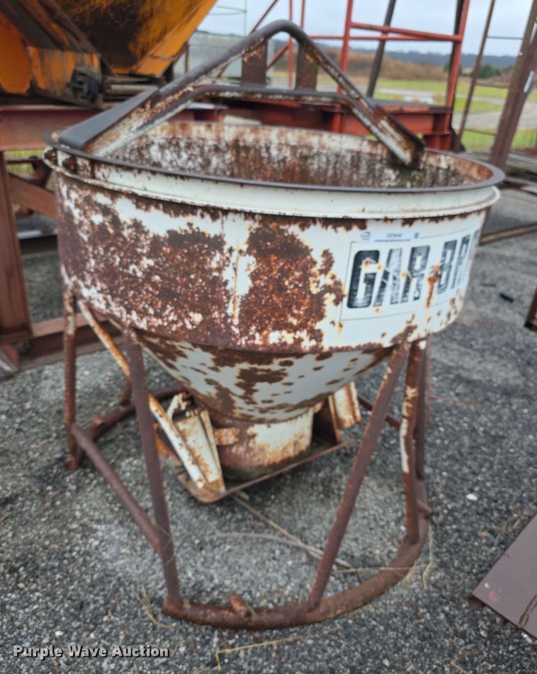 Gar-Bro 120R concrete hopper - DZ3640