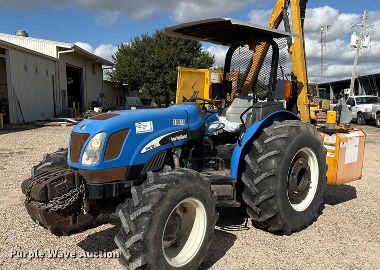 2005 New Holland TN70A MFWD tractor - EA7050