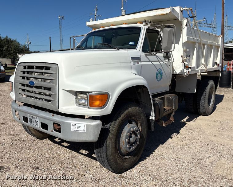 1996 Ford F800 dump truck - EA7055