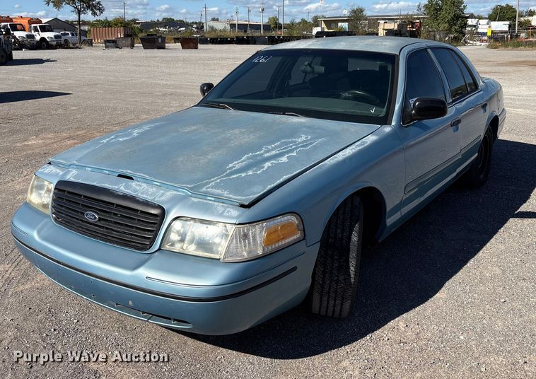 1999 Ford Crown Victoria Police Interceptor  - EA7644
