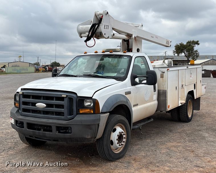 2006 Ford F450 Super Duty bucket truck - EA7663