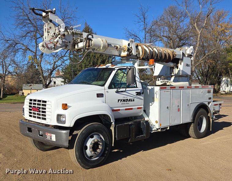 2001 GMC C7500 digger derrick truck - EB1159