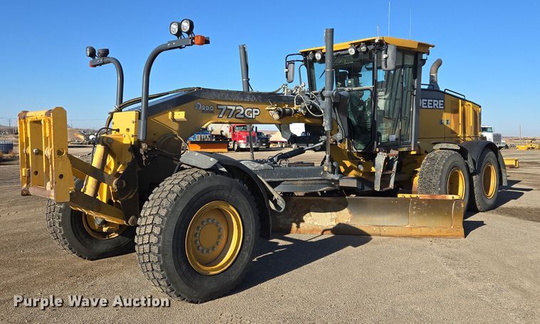 2015 John Deere 772G motor grader - EB1165