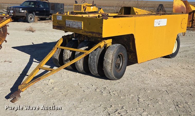 Ingram 9.2800.P pneumatic roller - EB1173