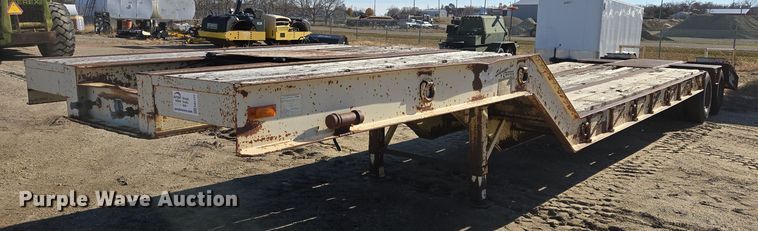 1981 Wisconsin 3100-30S equipment trailer - EB1177