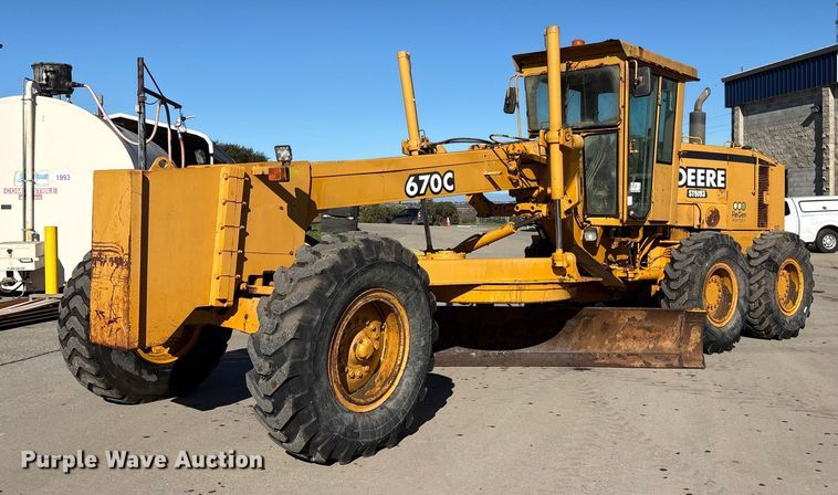 1998 John Deere 670C motor grader - EC8156
