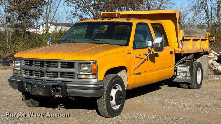 2000 Chevrolet C3500 Crew Cab dump bed pickup truck - ED2382