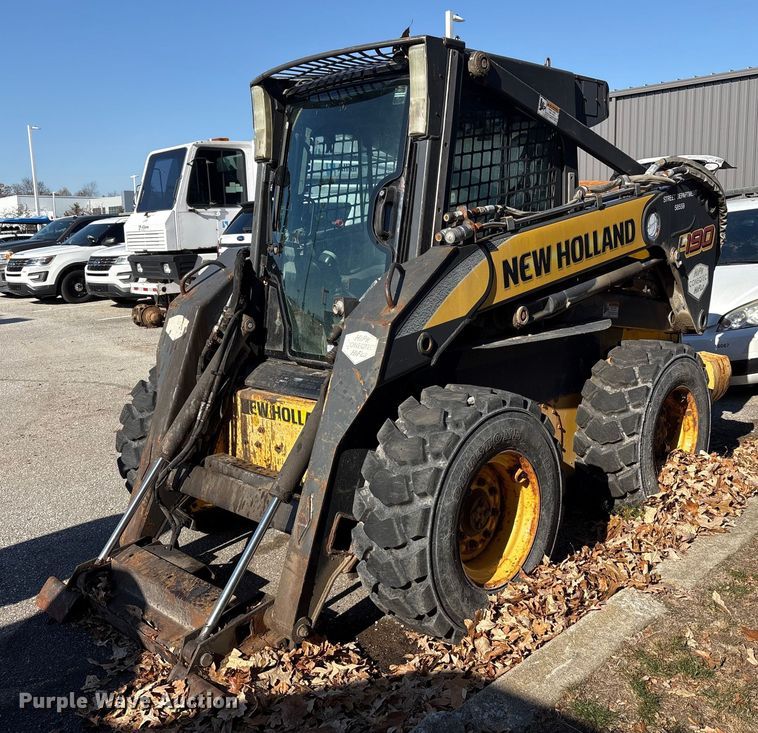 2008 New Holland L190 skid steer loader - EM6180