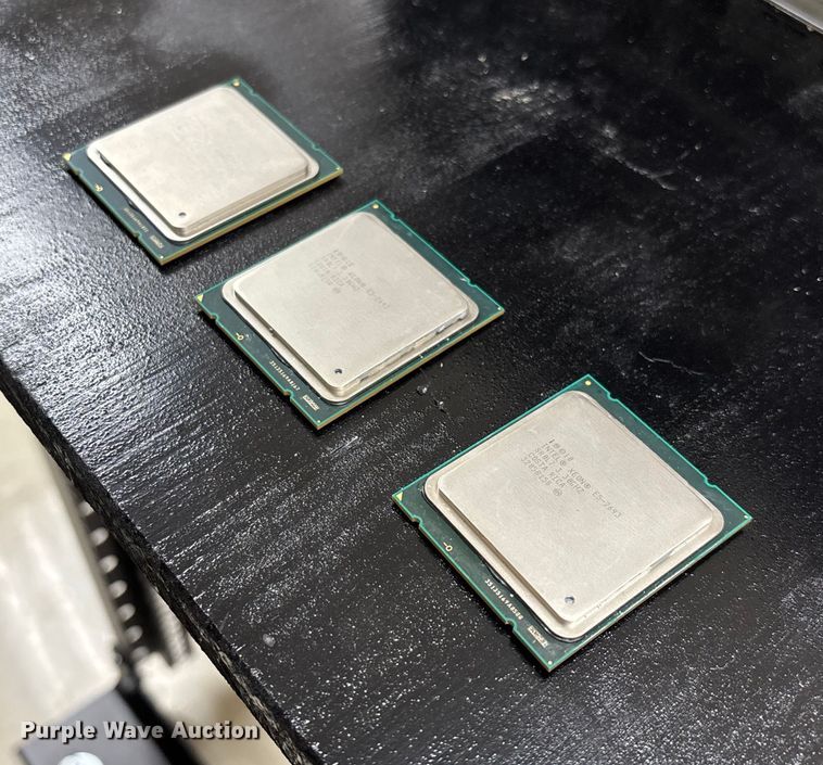 (3) Intel Xeon E5-2643 processors - EN5815
