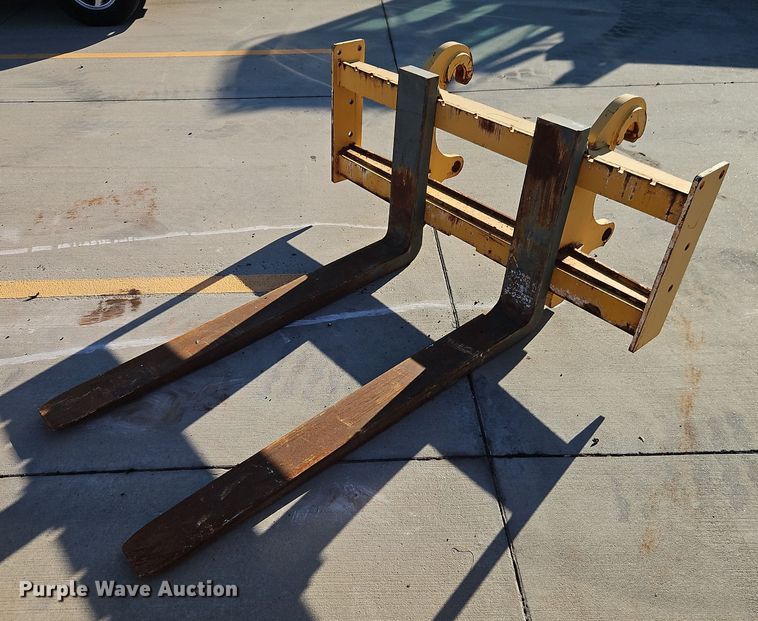 60" wheel loader forks  - EO4811
