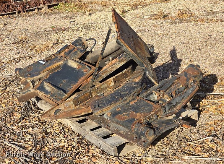 8'W mid-mount plow - ES2551