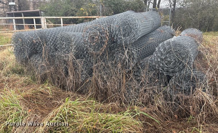 Approximately 20 rolls of chain link fence - EV2562