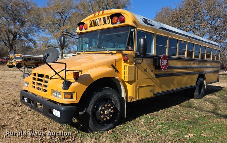 2004 Bluebird school bus - FI0684