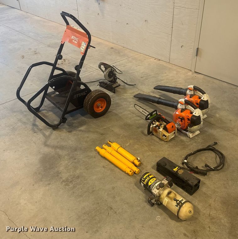 Lawn equipment  - FK0576