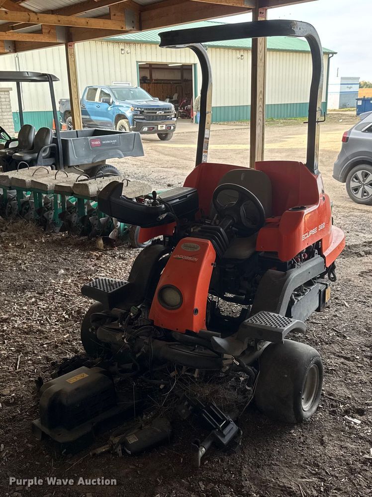 Jacobsen Eclipse 322 reel mower - NA9832