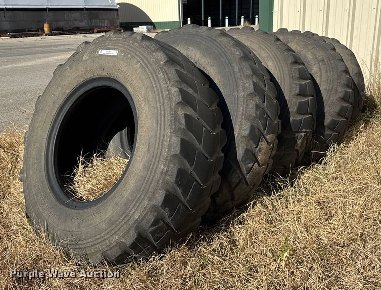 (6) Bridgestone V-steel K-traction 17.5R25 motor grader tires - NA9911