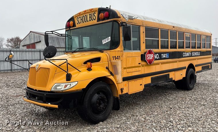 2011 IC PB105 school bus - YA1461