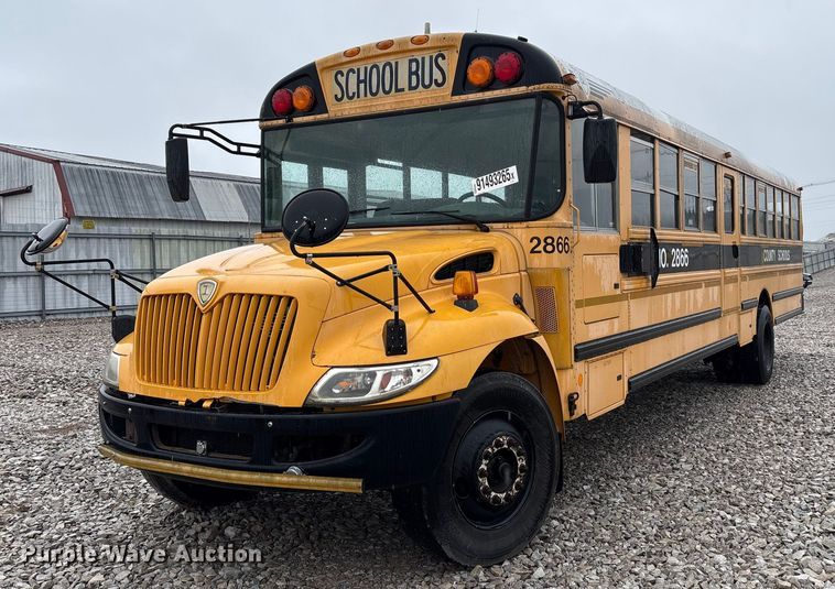 2009 IC PB105 school bus - YA1464