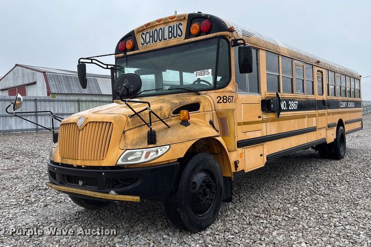 2009 IC PB105 school bus - YA1465