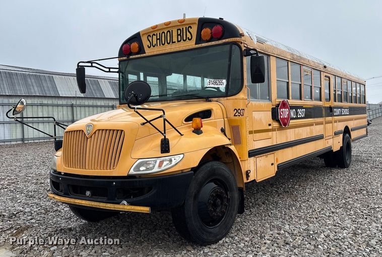 2010 IC PB105 school bus - YA1469