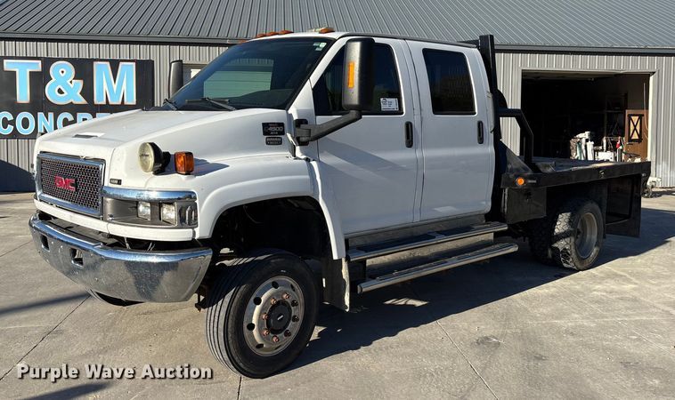 2008 GMC C4500 flatbed truck - DK0056
