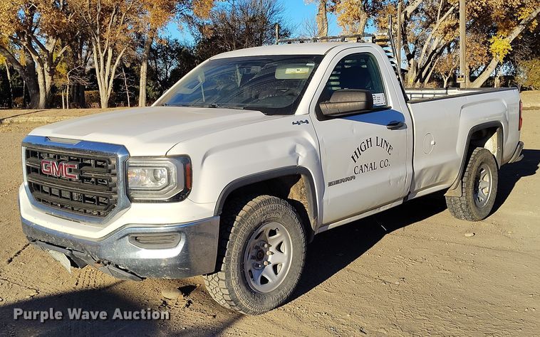 2017 GMC Sierra 1500 pickup truck - DP5156