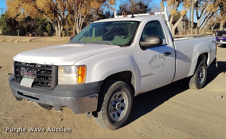 2009 GMC Sierra 1500 pickup truck - DP5157