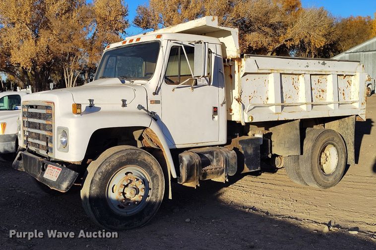1985 International 1954 dump truck - DP5159